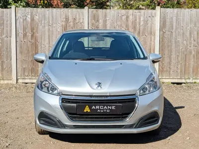 Gebraucht Peugeot 208 Active 2023 Silber Kleinwagen