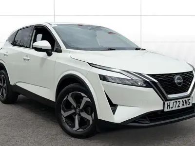 Used Nissan Qashqai N-Connecta 140 HP (102 kW) 2022 White SUV