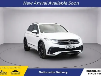 Begagnad VW Tiguan R-line 2023 Vit SUV