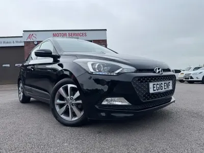 Used Hyundai i20 Premium 84 HP (61 kW) 2016 Black Hatchback