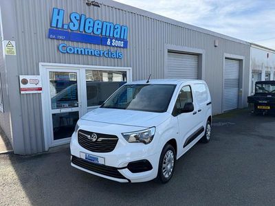 Used Vauxhall Combo Sportive 100 HP (73 kW) 2019 White MPV