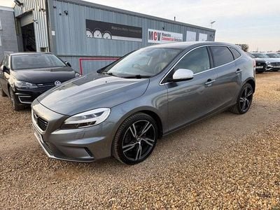 Used Volvo V40 R-Design 122 HP (89 kW) 2019 Grey Hatchback