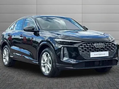 New Audi Q5 Sportback Sport 201 HP (147 kW) 2026 Mythos black SUV