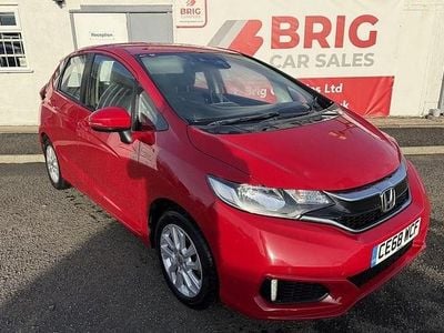 Used Honda Jazz SE 102 HP (75 kW) 2018 Red Hatchback