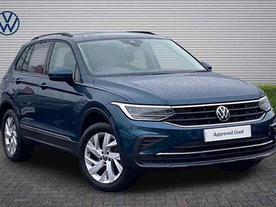 Begagnad VW Tiguan Life 150 HK (110 kW) 2022 Blå SUV