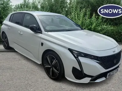 Used Peugeot 308 GT 131 HP (96 kW) 2023 Pearlescent white Hatchback
