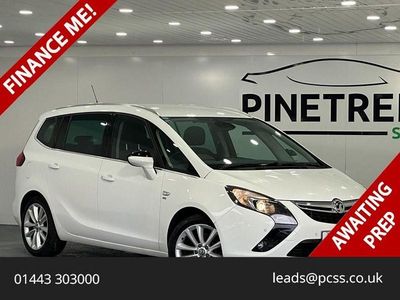 Used Vauxhall Zafira Tourer 165 HP (121 kW) 2014 White MPV
