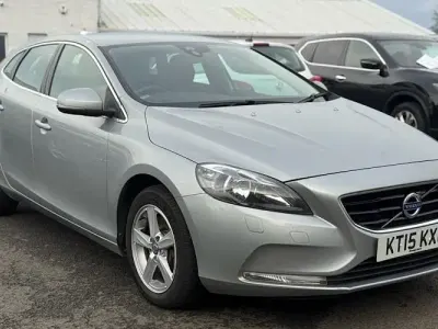 Used Volvo V40 SE 150 HP (110 kW) 2015 Silver Hatchback