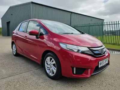 Used Honda Jazz SE 2015 Red Hatchback