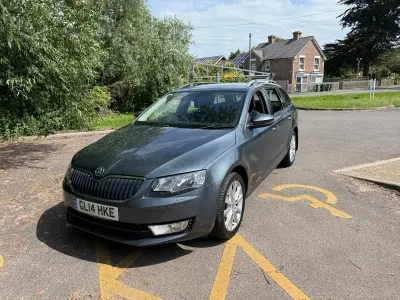 Used Skoda Octavia Elegance 140 HP (102 kW) 2014 Grey Estate