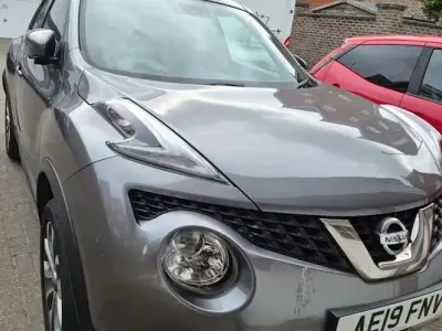 Usado Nissan Juke Tekna 113 HP (83 kW) 2019 Cinzento SUV