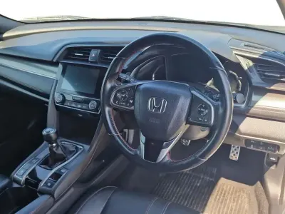 Used Honda Civic Sport 126 HP (92 kW) 2019 White Hatchback