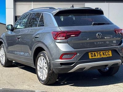 Usado VW T-Roc Match 150 HP (110 kW) 2025 Cinzento SUV