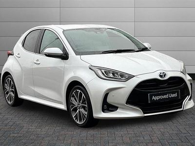 Used Toyota Yaris Hybrid 116 HP (85 kW) 2023 White Hatchback