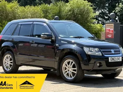 Used Suzuki Grand Vitara SZ-T 129 HP (94 kW) 2012 Black SUV