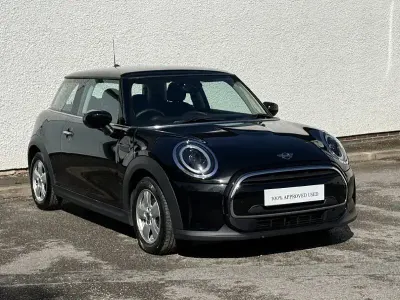 Used Mini Cooper Classic 134 HP (98 kW) 2021 Black Hatchback