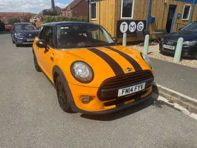Used Mini Cooper D Hatch 116 HP (85 kW) 2014 Orange Hatchback