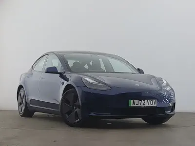Używany Tesla Model 3 RWD 208 kW (283 KM) 2022 Niebieski Sedan/Limuzyna