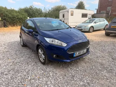 Used Ford Fiesta Zetec 82 HP (60 kW) 2015 Blue Hatchback