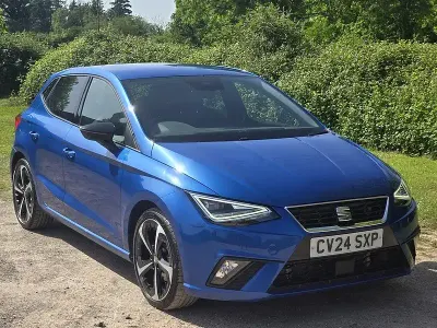 Usado Seat Ibiza FR Sport 2024 Azul Utilitario