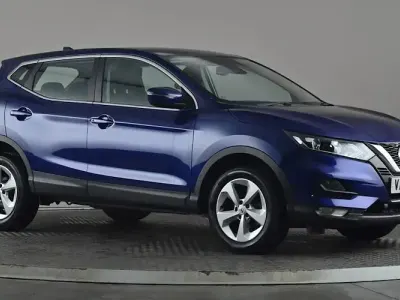 Used Nissan Qashqai Acenta Premium 140 HP (102 kW) 2020 Blue SUV