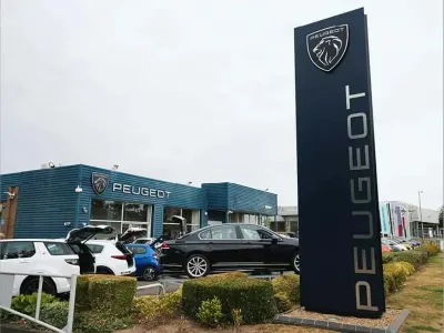 Used Peugeot 5008 Allure 143 HP (105 kW) 2025 Blue SUV