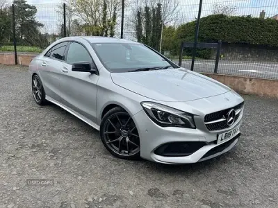 Usado Mercedes CLA220 AMG line 177 HP (130 kW) 2018 Prateado Sedan