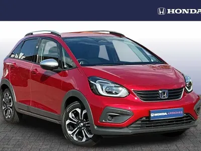 Używany Honda Jazz Hybrid 109 KM (80 kW) 2021 Czerwony Hatchback