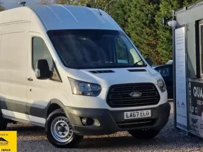 Usado Ford Transit 130 HP (95 kW) 2018 Branco Van