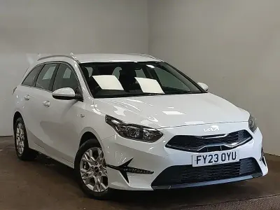 Używany Kia Ceed 2023 Biały Hatchback