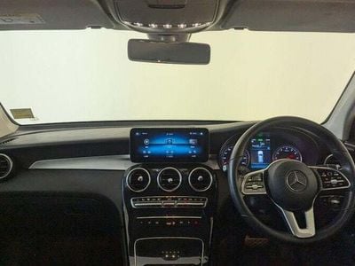 Mercedes GLC300