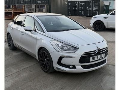 White Used 2015 Citroën DS5 Hatchback | £5,995 (Fair price)