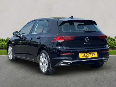 Used VW Golf VII Style 130 HP (95 kW) 2021 Black Hatchback