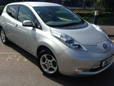 Begagnad Nissan Leaf 80 kW (109 HK) 2011 Halvkombi