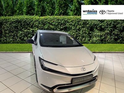 New Toyota Prius 2025 White Hatchback