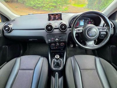 Usado Audi A1 Sportback Sport 2012 Vermelho Citadino
