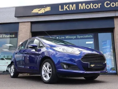Used Ford Fiesta Zetec 82 HP (60 kW) 2015 Blue Hatchback