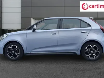 Usado MG MG3 Exclusive 106 HP (77 kW) 2024 Prateado Citadino
