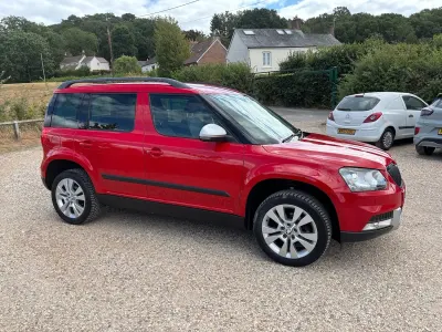 Used Skoda Yeti SE L 110 HP (80 kW) 2015 Red SUV