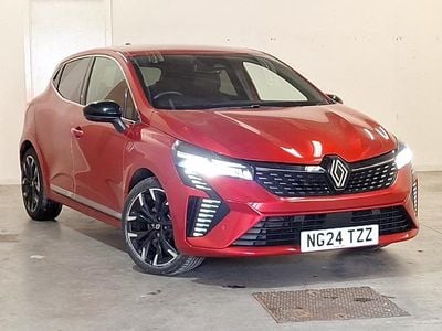 Used Renault Clio V Techno 143 HP (105 kW) 2024 Red Hatchback