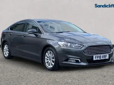 Second-hand Ford Mondeo Titanium 120 CP (88 kW) 2017 Gri Hatchback