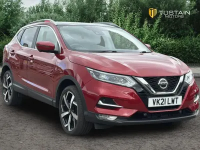 Begagnad Nissan Qashqai N-Motion 140 HK (102 kW) 2021 Röd SUV