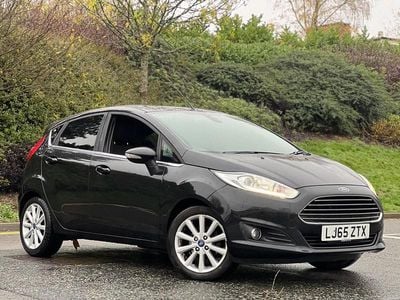 Black Used 2015 Ford Fiesta Titanium Hatchback | £4,495 (Good price)