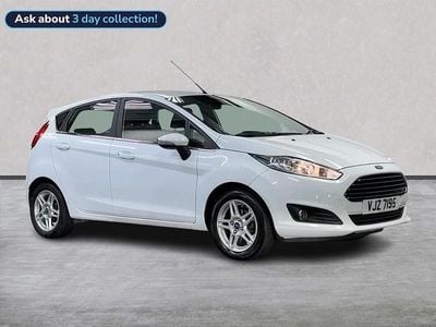Used Ford Fiesta Zetec 2014 White Hatchback