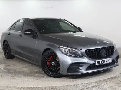 Käytetty Mercedes C220 AMG Line Premium 2018 Harmaa Sedan
