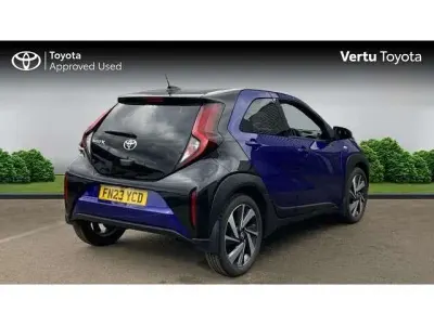 Gebraucht Toyota Aygo X 72 PS (52 kW) 2023 Blau SUV