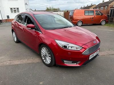 Used Ford Focus Titanium X 125 HP (91 kW) 2017 Red Hatchback