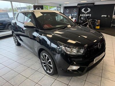 Used Ssangyong (KGM) Tivoli 115 HP (84 kW) 2018 Space black metallic SUV