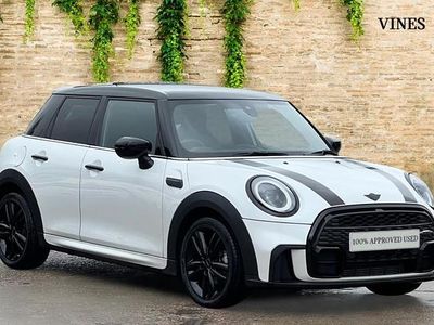 Used Mini Cooper Hatch 134 HP (98 kW) 2024 White Hatchback