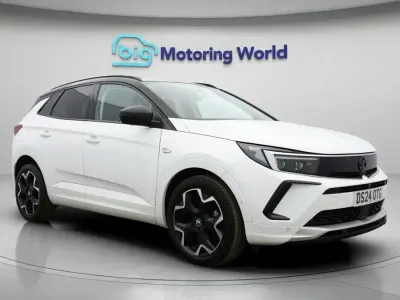 Second-hand Vauxhall Grandland X Ultimate 2024 Alb SUV